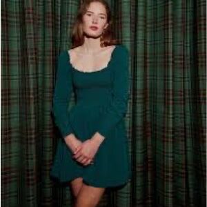 Hill House Norah Long Sleeve Mini Dress in Botanical Garden Crepe